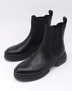 Nursace челси в чёрной коже с мехом